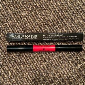 PRO SCULPTING LIP 2-IN-1 LIP SCULPTING PEN